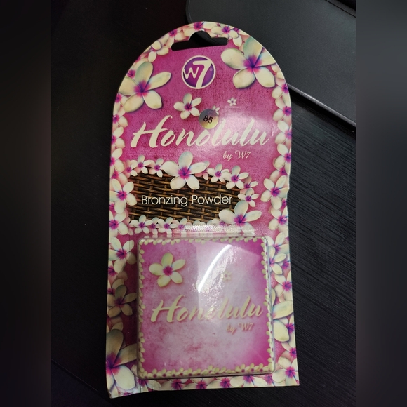 W7 Honolulu Bronzing Powder - Picture 1 of 5